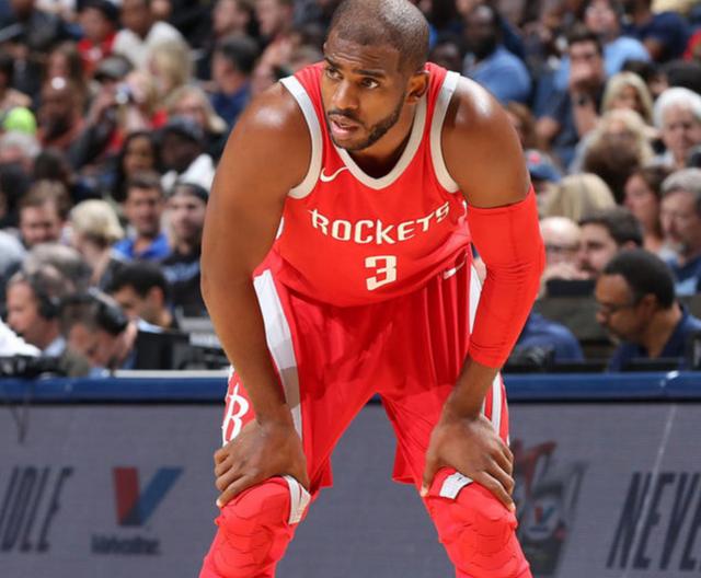 罗马中场核心伤退,球队攻防失衡暴露阵容短板    罗马中场核心伤退,球队攻防失衡暴露阵容短板