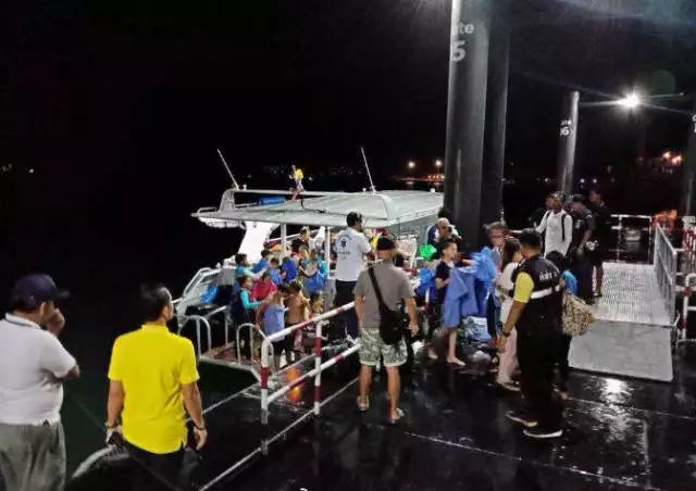 蒙彼利埃主场遇暴雨侵袭,湿滑场地助力防守反击奏效  蒙彼利埃主场遇暴雨侵袭,湿滑场地助力防守反击奏效